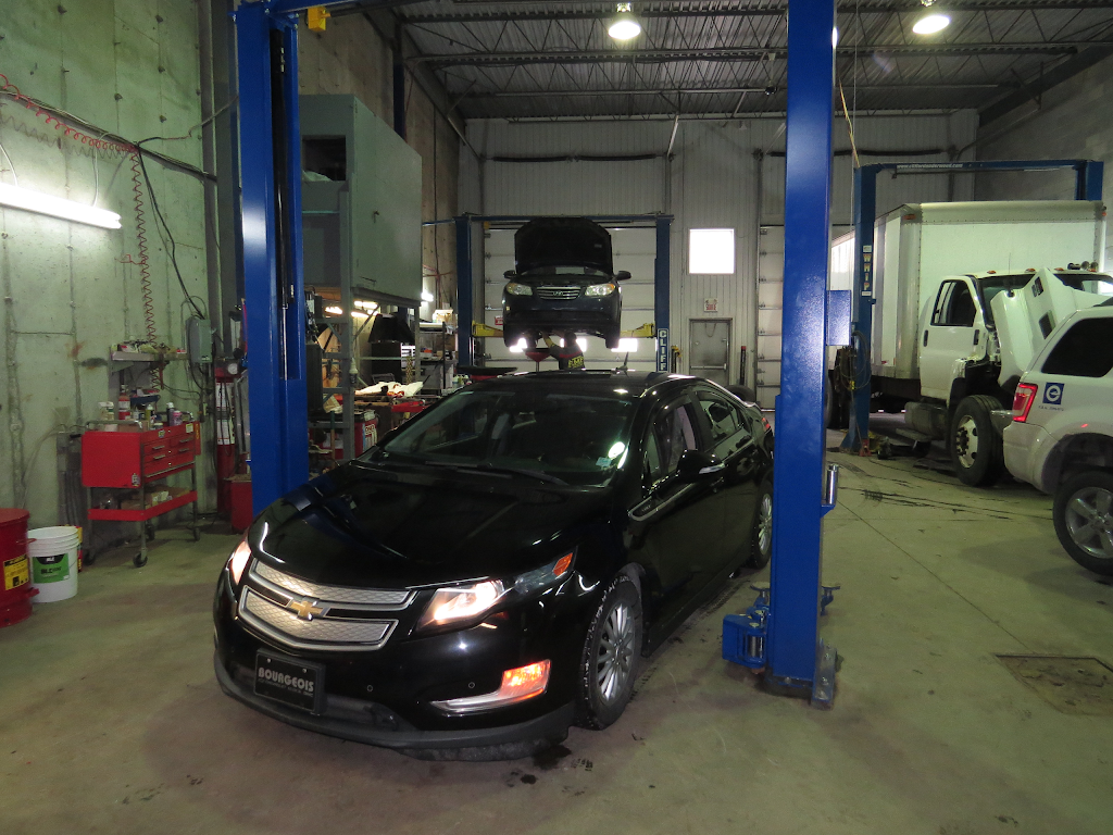 Garage EMP | 128 Boulevard Roland-Godard, Saint-Jérôme, QC J7Y 4P7, Canada | Phone: (450) 592-0953