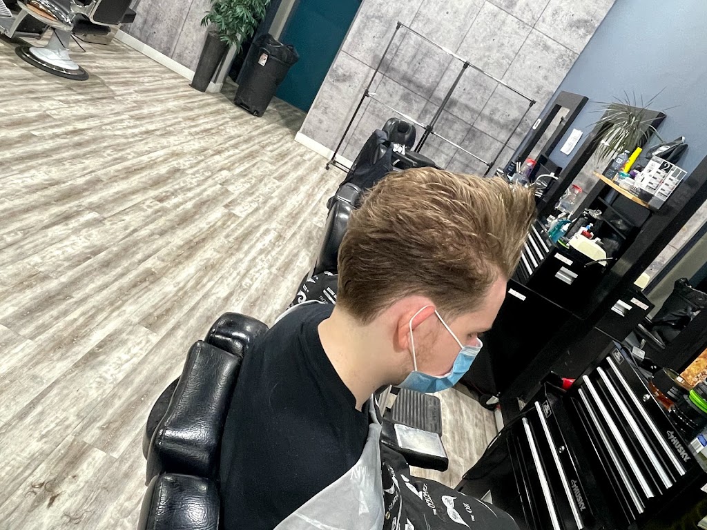 Mazz Barbier West Island | 14820 Boul. de Pierrefonds, Pierrefonds, QC H9H 4Y6, Canada | Phone: (514) 626-2424