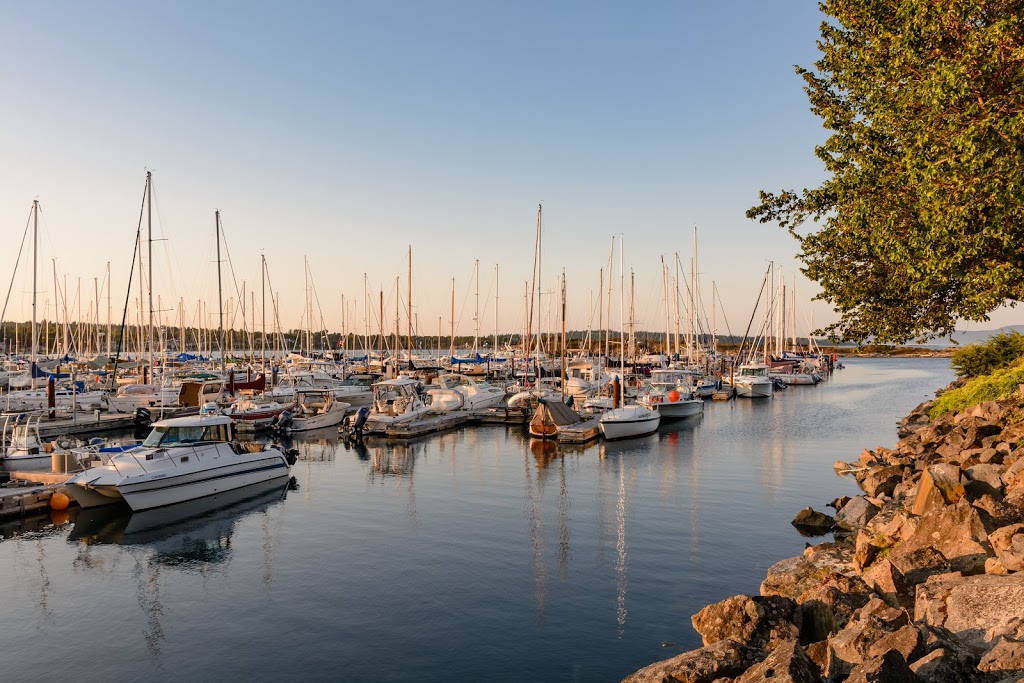 Oak Bay Marine Group | 1327 Beach Dr, Victoria, BC V8S 2N4, Canada | Phone: (800) 663-7090