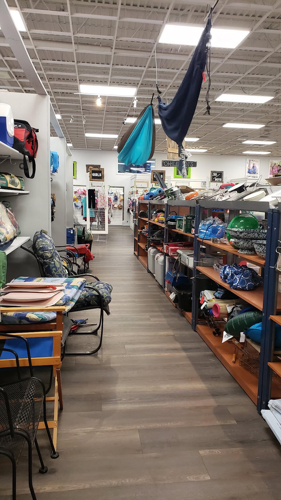 Mission Thrift Store | 3001 32 St S, Lethbridge, AB T1K 7B1, Canada | Phone: (403) 327-3199