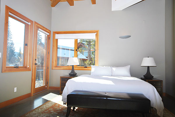 Moosehead Lodge | 4131 Douglas Court, Sun Peaks, BC V0E 5N0, Canada | Phone: (250) 578-6939