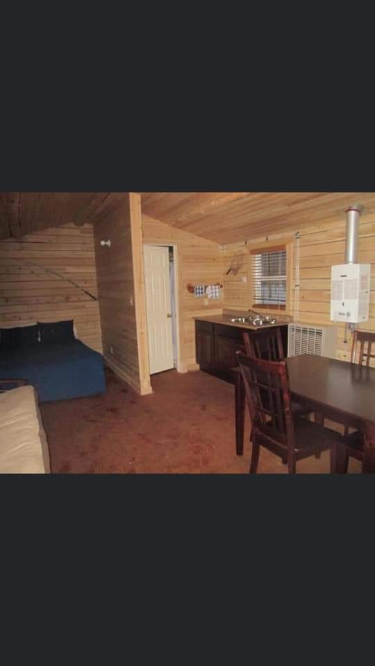 Rogers Lake Lodge | Highway 430, Northesk Parish, NB E2A 6M3, Canada | Phone: (506) 502-2696