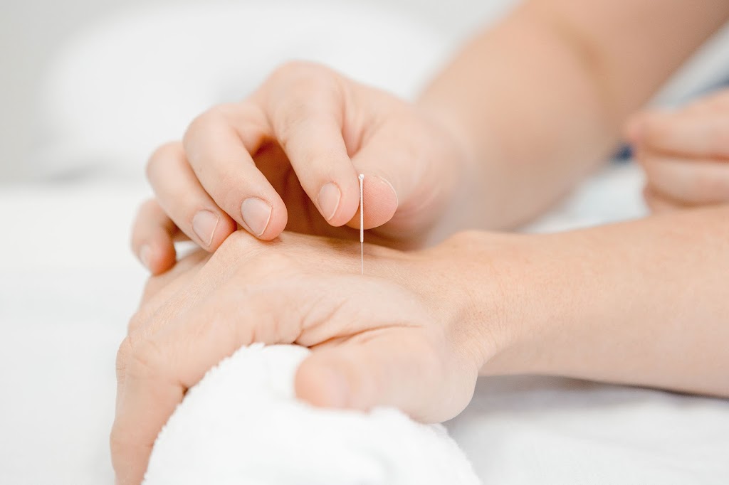 Savannah Massage Therapy and Wellness Clinic | 148 Manitou Dr #203, Kitchener, ON N2C 1L3, Canada | Phone: (519) 748-5111