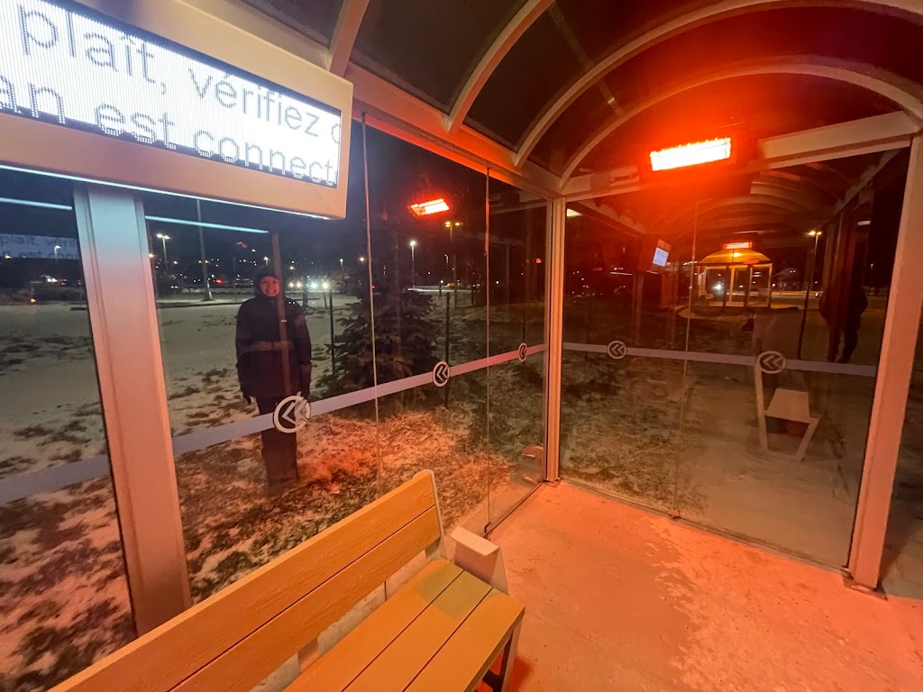 Terminus de bus Le depot | Unnamed Road, Station du Cégep, Sherbrooke, QC J1E 2J9, Canada | Phone: (819) 564-2687