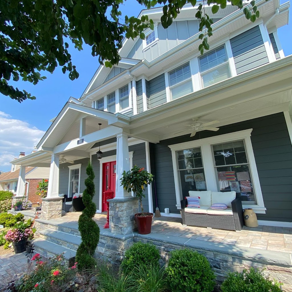 Ideal Siding Victoria | 458 Kipling St, Victoria, BC V8S 3J8, Canada | Phone: (778) 400-0575
