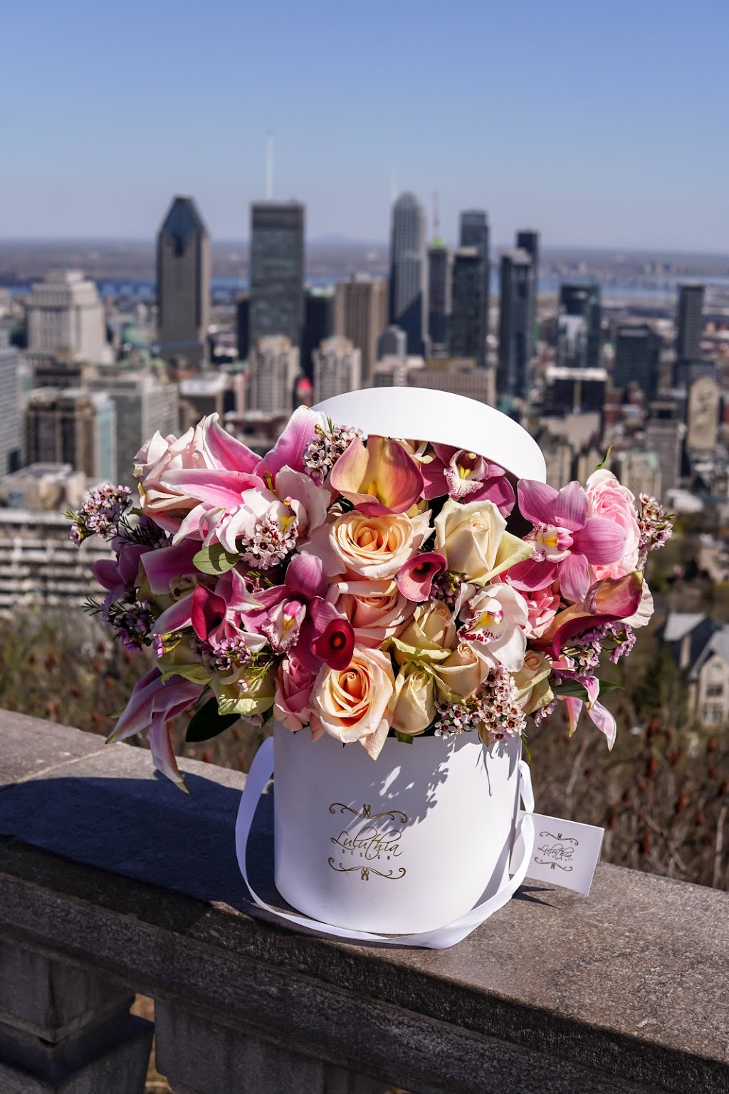 Fleuriste Luluthia | 1305 Boulevard Alexis-Nihon, Saint-Laurent, QC H4R 2K1, Canada | Phone: (514) 303-0888