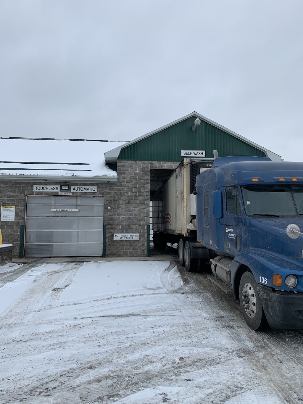 Bridgenorth Car Wash | 1041 Gore St, Bridgenorth, ON K0L 1H0, Canada | Phone: (705) 292-7272