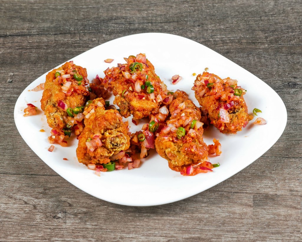 WOW! Wing House | 34 Avondale Blvd, Brampton, ON L6T 1H3, Canada | Phone: (905) 216-1994