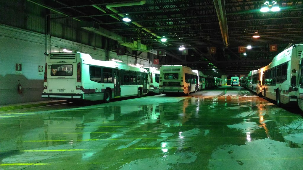 RTL - Garage St-Hubert | 5120 Grande Allée, Greenfield Park, QC J4V 1K3, Canada | Phone: (450) 442-8600
