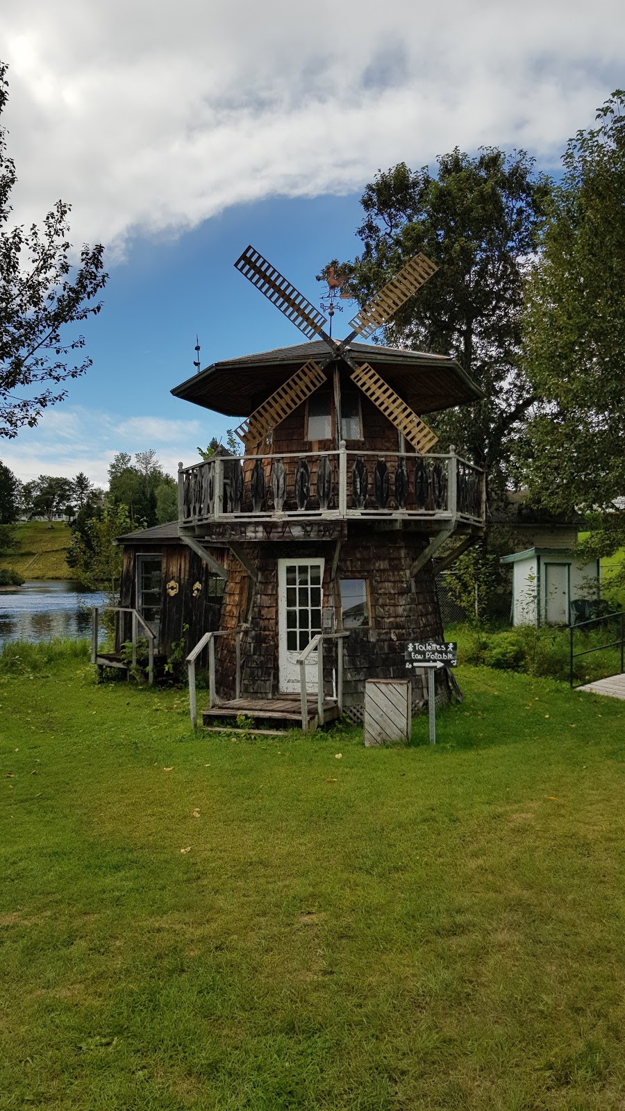 The Old Mill | 125 Rue du Vieux Moulin, Sainte-Jeanne-dArc, QC G0W 1E0, Canada | Phone: (418) 276-3166