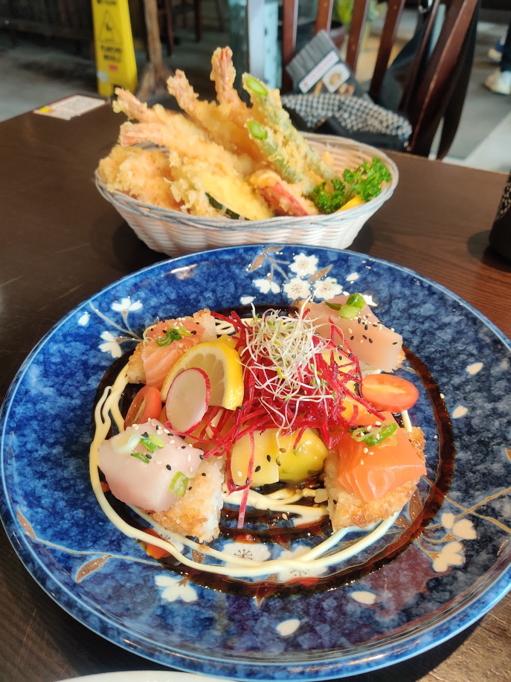 Sushi Aria | 4018 Cambie St, Vancouver, BC V5Z 2X8, Canada | Phone: (604) 428-2742