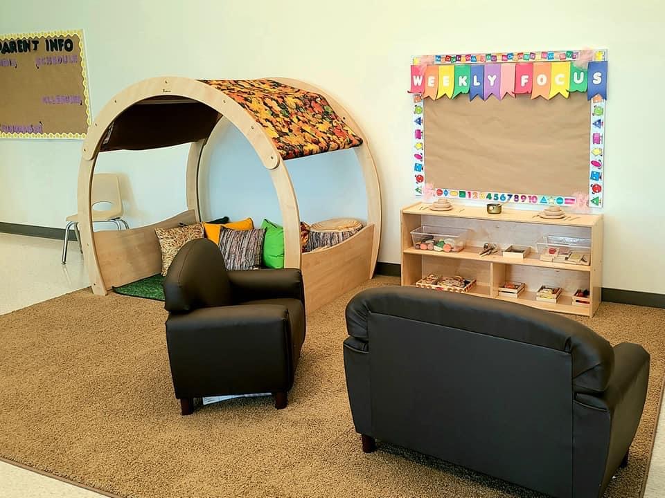 Elm Childrens Centre Inc | 301 Main St, Glencoe, ON N0L 1M0, Canada | Phone: (519) 287-2835