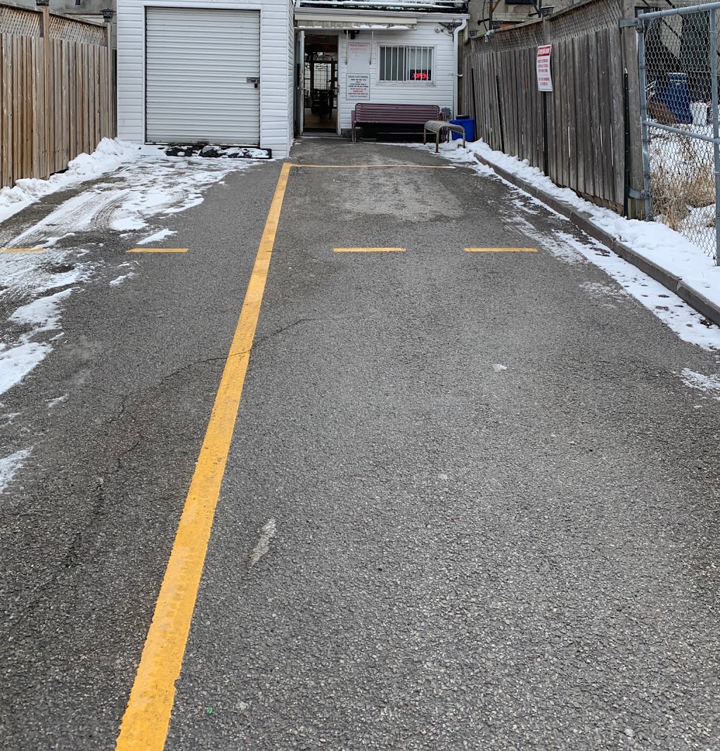 Clean Sweep Coin Laundry | 2752 Danforth Ave, Toronto, ON M4C 1L7, Canada | Phone: (416) 786-9582