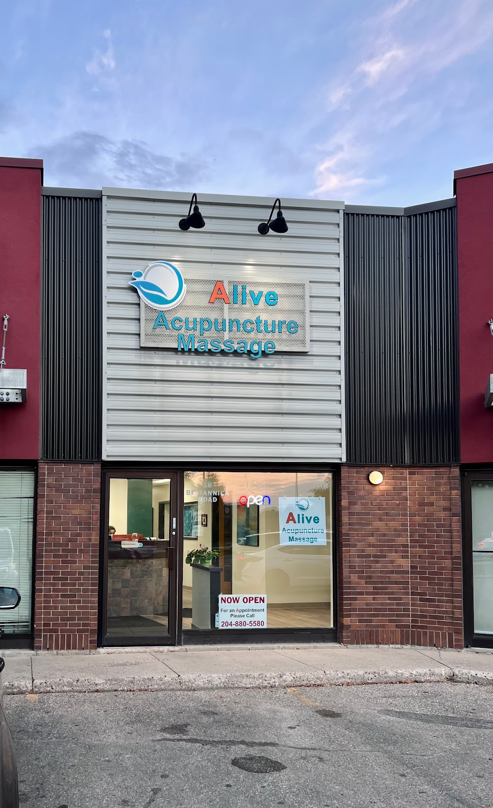 Alive Acupuncture & Massage | 18 Britannica Rd, Winnipeg, MB R2N 1J4, Canada | Phone: (204) 880-5580