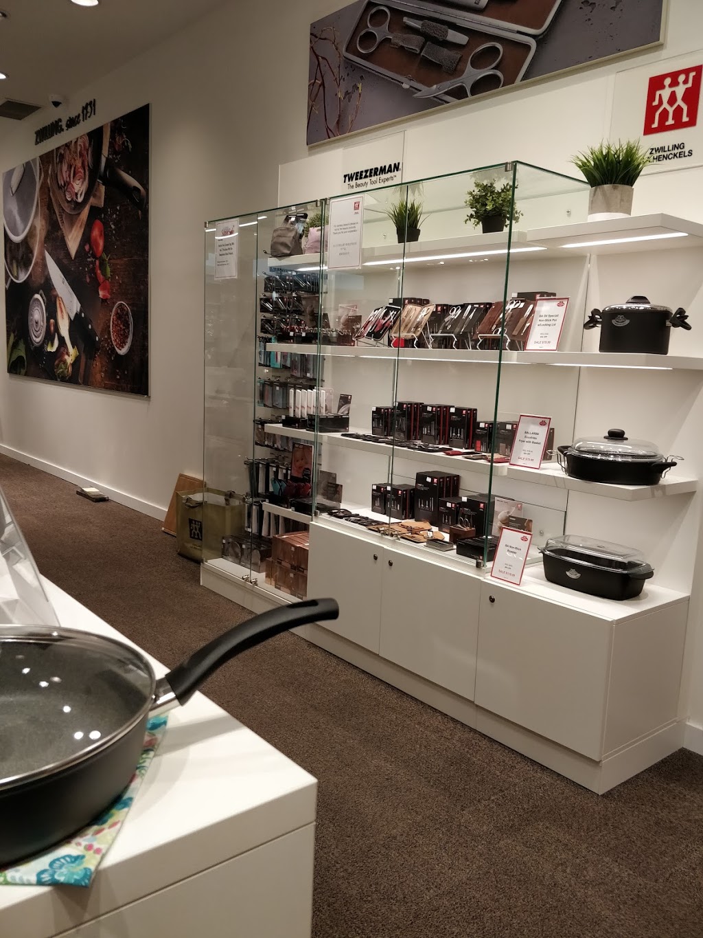 Zwilling J.A. Henckels at Markville Mall | 5000 Hwy 7, Markham, ON L3R 4M9, Canada | Phone: (905) 475-2555