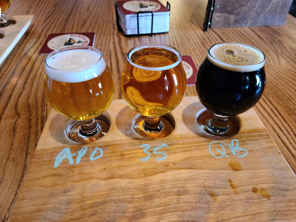 Village Taphouse of West Bedford | 11 Bloom Ln Unit 107, Bedford, NS B4B 2E6, Canada | Phone: (902) 404-6778