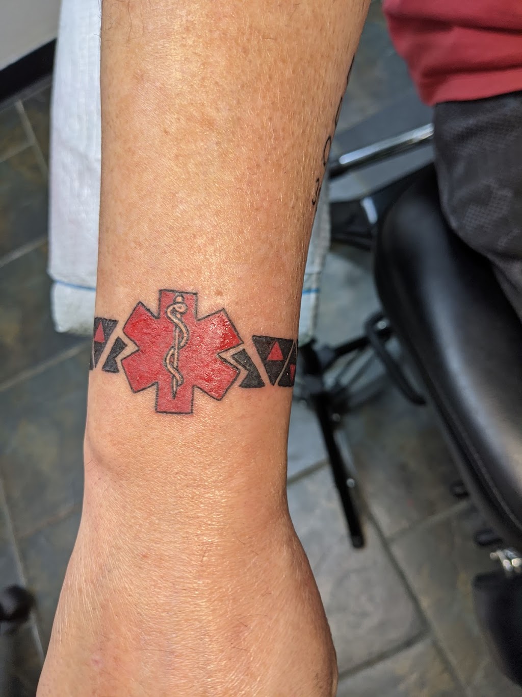 Modern Traditions Tattoo & Piercing Ltd. | 3307 Portage Ave, Winnipeg, MB R3K 0W7, Canada | Phone: (204) 219-3661
