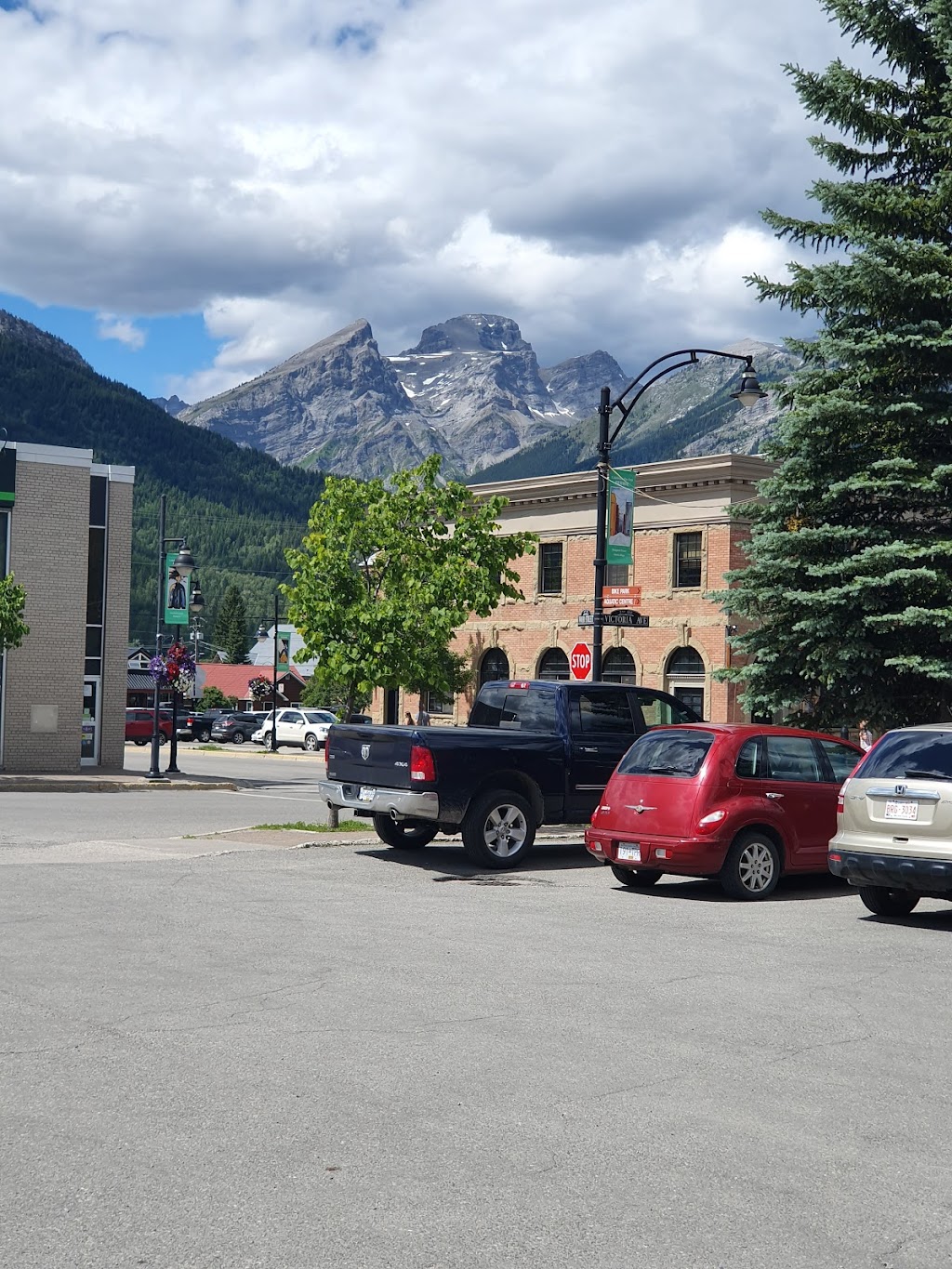 The Source | 362 2 Ave, Fernie, BC V0B 1M0, Canada | Phone: (250) 423-3527