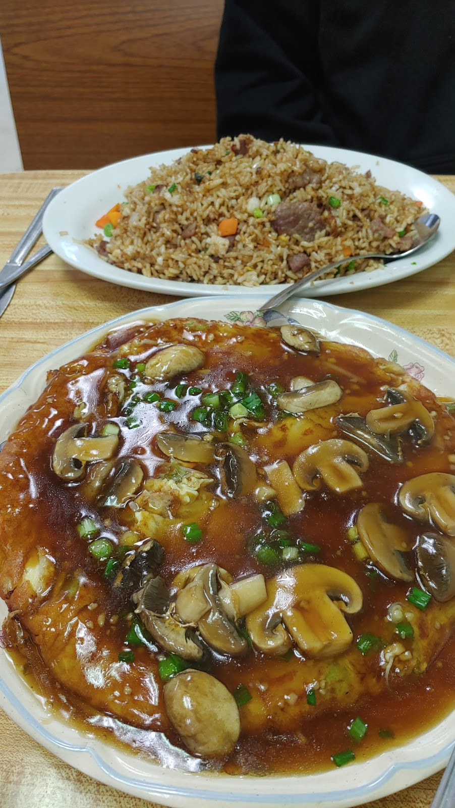 Komodo Chinese Restaurant | 1031 Autumnwood Dr, Winnipeg, MB R2J 1C6, Canada | Phone: (204) 253-3678