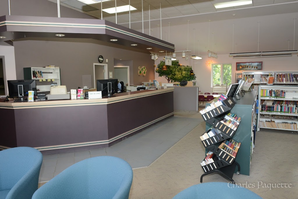 St-Sauveur Public Library | 33 Av. de lÉglise, Saint-Sauveur, QC J0R 1R0, Canada | Phone: (450) 227-0000