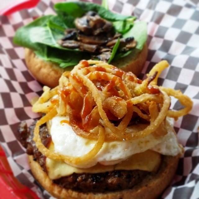 Flippn Burgers | 330 10 St NW, Calgary, AB T2N 1V8, Canada | Phone: (403) 474-9365