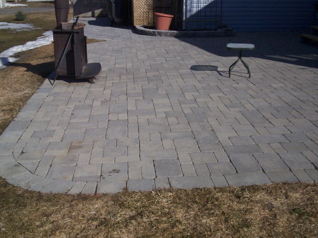 St Lawrence Paving Stone and Landscaping | 1422 County Road 2 West, Brockville, ON K6V 5T3, Canada | Phone: (613) 349-9160