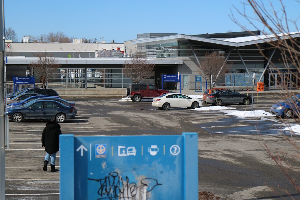 Station Cartier | 5 Boulevard Cartier O, Laval, QC H7N 0A3, Canada
