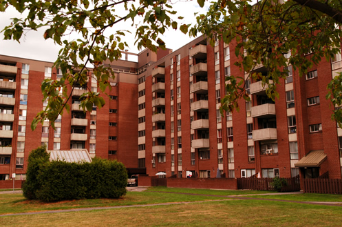 Innes Park Complex | 2765 Innes Rd, Gloucester, ON K1B 4K4, Canada | Phone: (613) 830-5493