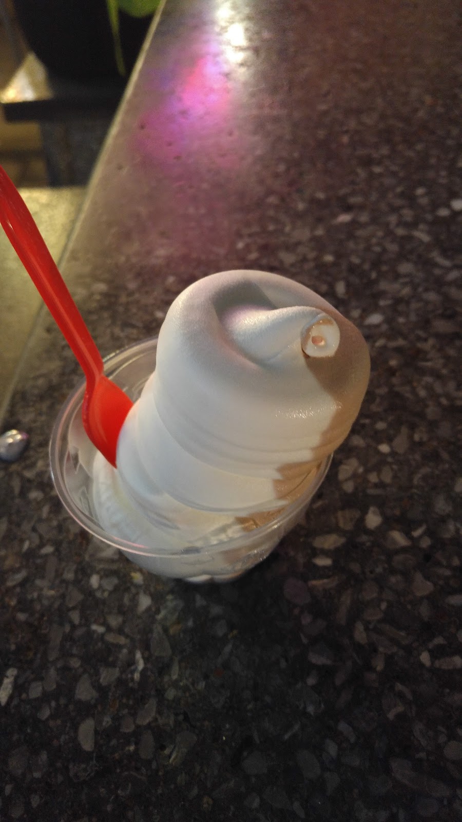 Dairy Queen (Treat) | 2429 Av Dollard, LaSalle, QC H8N 1S2, Canada | Phone: (514) 365-1541