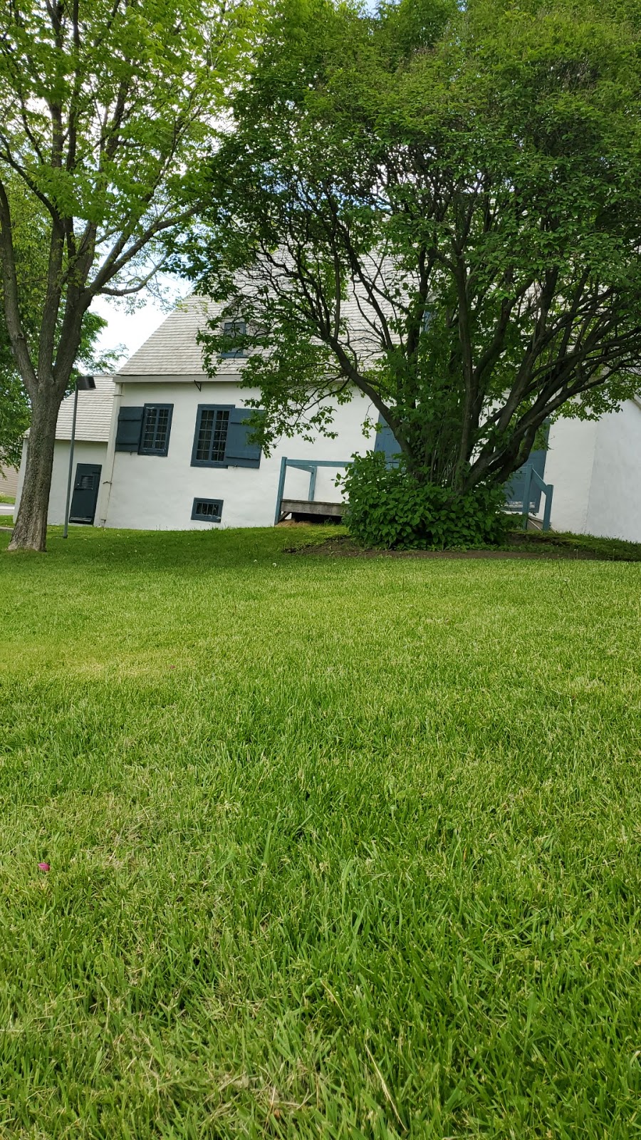 Girardin House | 600 Ave Royale, Quebec City, QC G1E 7G3, Canada | Phone: (418) 821-7049
