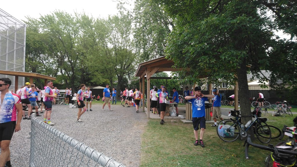 Parc Shamrock | 215 Rue Frontenac, Pincourt, QC J7W, Canada | Phone: (514) 453-0700