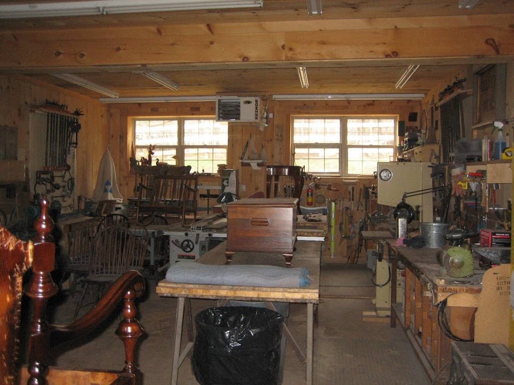 Master Furniture Inc | 1266 Falkenburg Rd, Bracebridge, ON P1L 1X4, Canada | Phone: (705) 646-2757