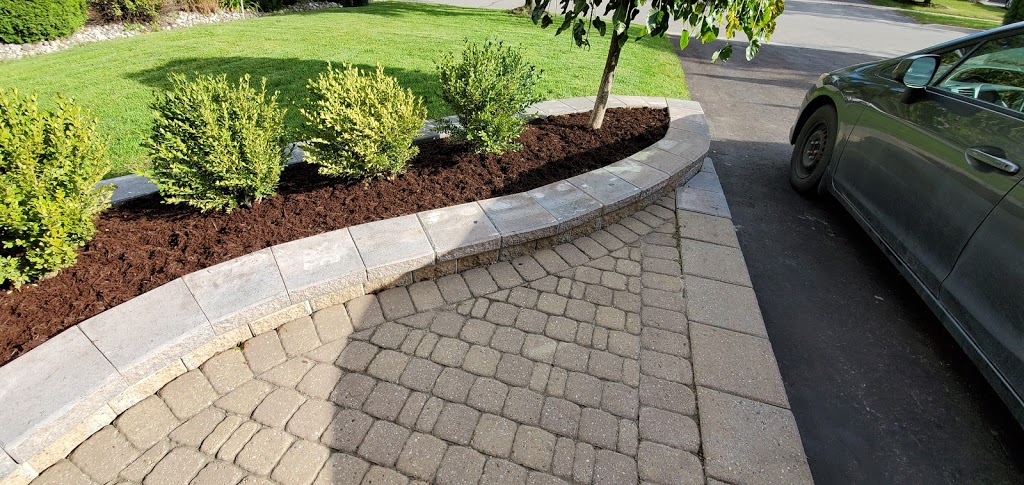 Monarch Custom Landscapes | 38 Sasco Way, Angus, ON L0M 1B4, Canada | Phone: (705) 500-6036