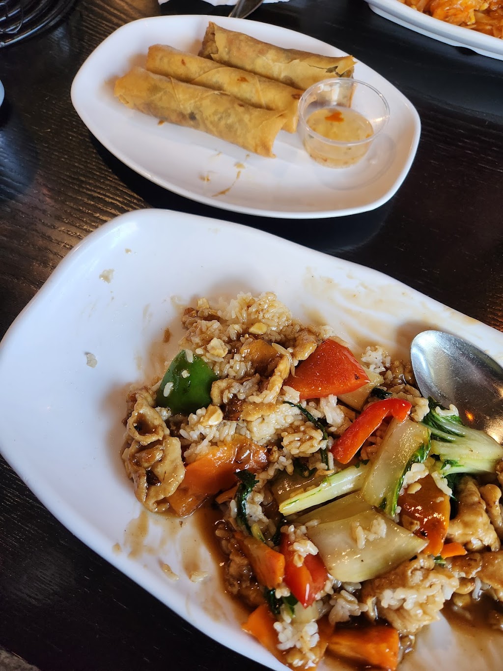 Binh Thanh Restaurant | 882 Dundas St, Woodstock, ON N4S 1H3, Canada | Phone: (519) 537-5292