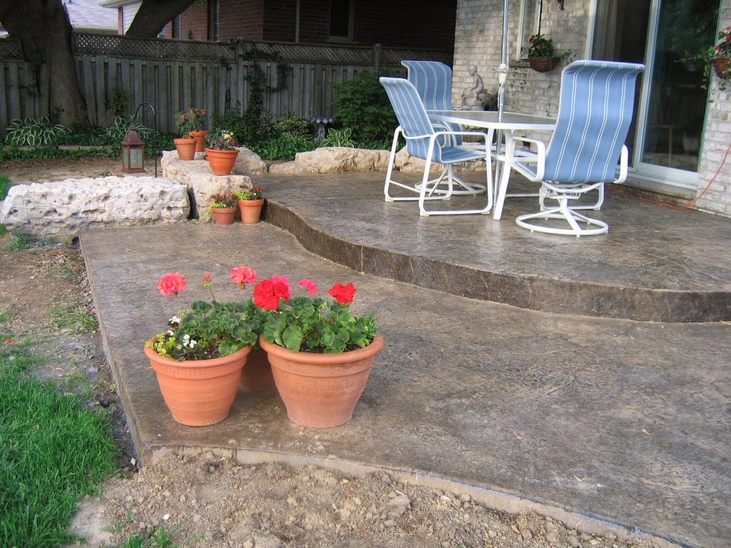 Moccia Concrete & Concrete Products Ltd. | 100 Park Ln, Chatham, ON N7M 4Y3, Canada | Phone: (519) 436-1146