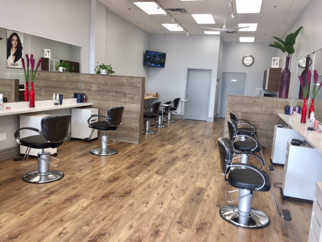First Stop Hair Salon | 117 Cross Ave, Oakville, ON L6J 2W7, Canada | Phone: (905) 844-8772