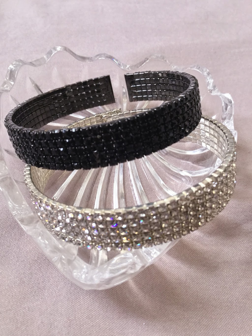 Siemprehermosa | 12 Deerford Rd #204, Toronto, ON M2J 3J3, Canada | Phone: (416) 558-7845