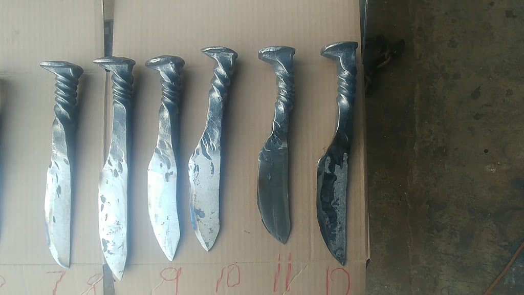 D.N custom knives | 71 John St, Spanish, ON P0P 2A0, Canada | Phone: (705) 849-5208