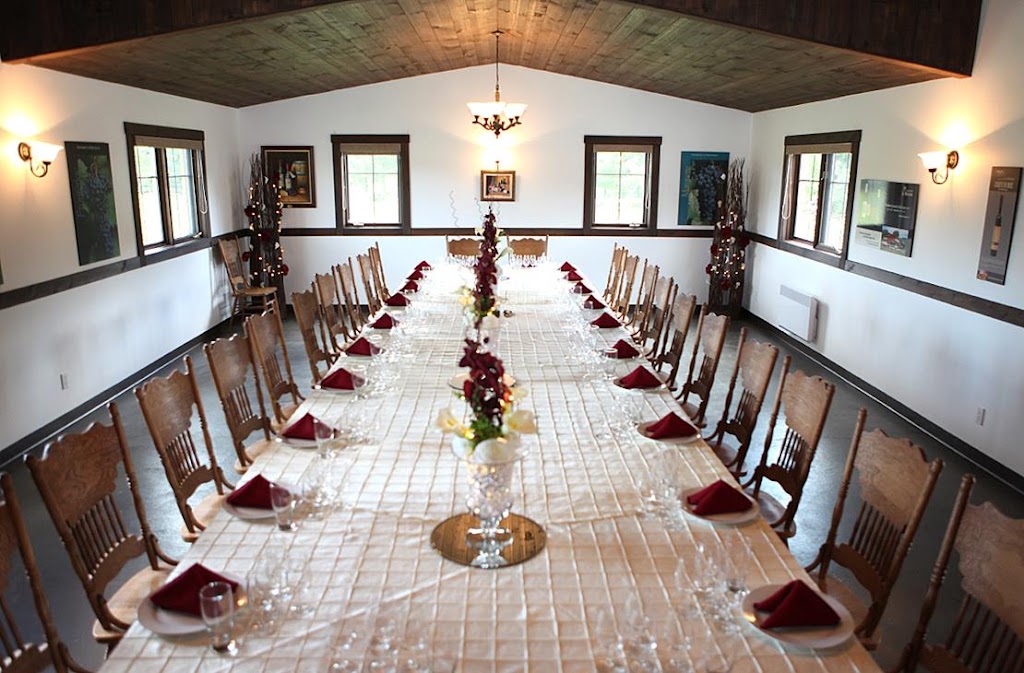 Vignoble Saint-Thomas | 1101 Rang S, Saint-Thomas, QC J0K 3L0, Canada | Phone: (450) 750-4735