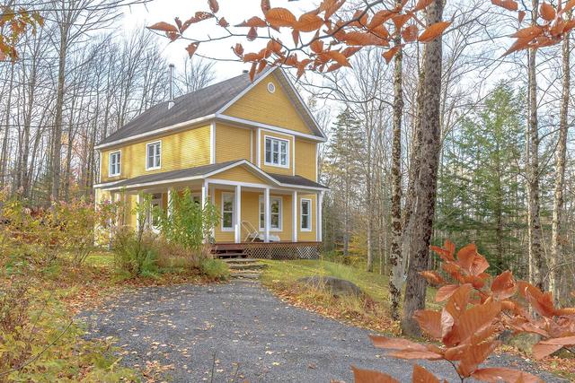 Royal LePage Au Sommet | 3-35 Rue Principale N, Sutton, QC J0E 2K0, Canada | Phone: (450) 538-3800