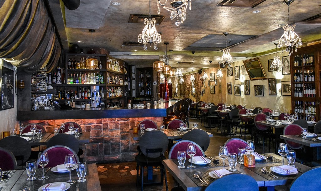 La Vecchia Restaurant | 2405 Yonge St A, Toronto, ON M4P 2E7, Canada | Phone: (416) 489-0630