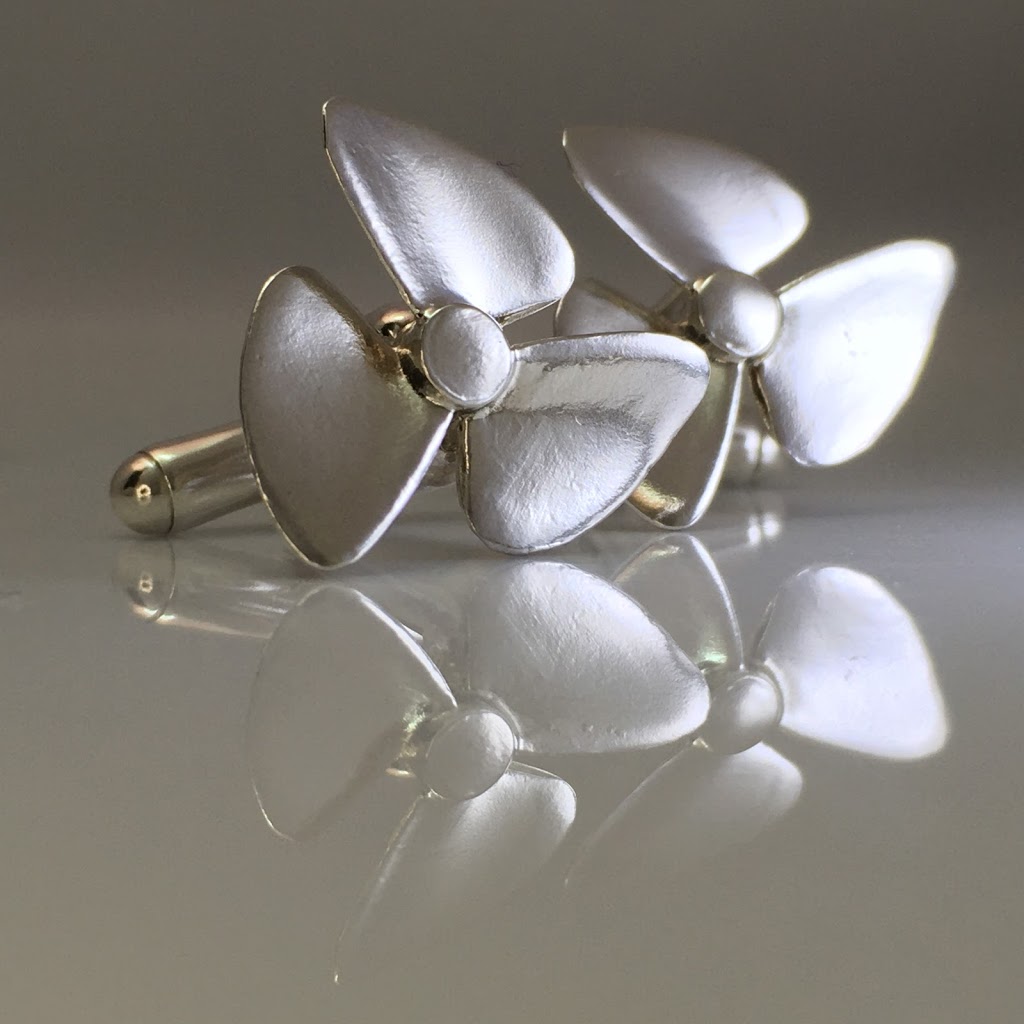 Suzanne Crudden Custom Jewellery | 116 Sherbourne St, Toronto, ON M5A 2R2, Canada | Phone: (416) 788-2875