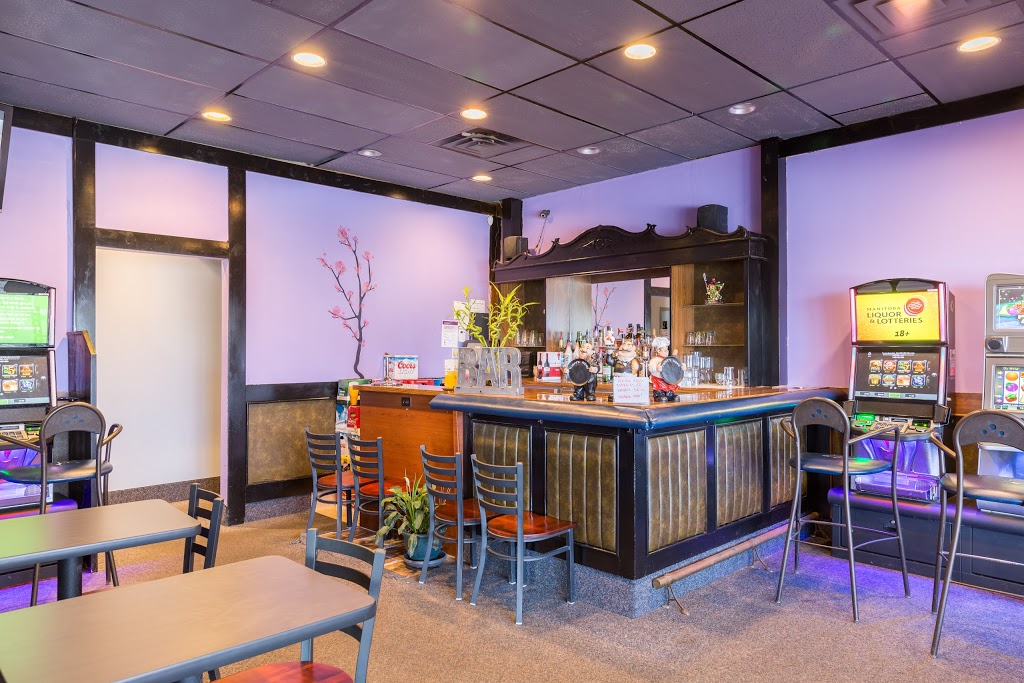 Wok N Roll Chinese | 6, 836 McLeod Ave, Winnipeg, MB R2G 3P3, Canada | Phone: (204) 668-2334
