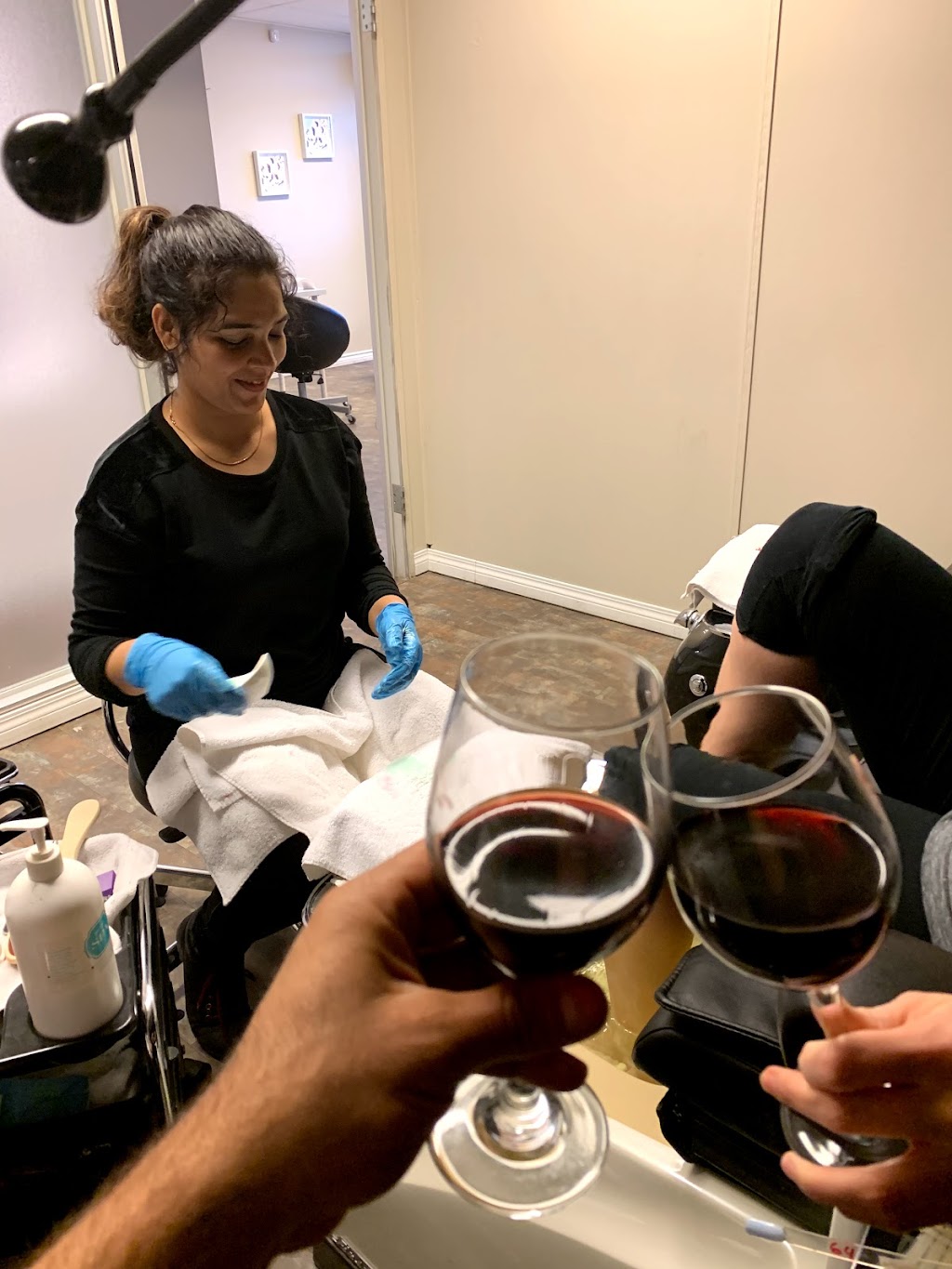 Anava Esthetics Studio Ltd | 9 Fairway Dr NW, Edmonton, AB T6J 2S6, Canada | Phone: (780) 432-3245
