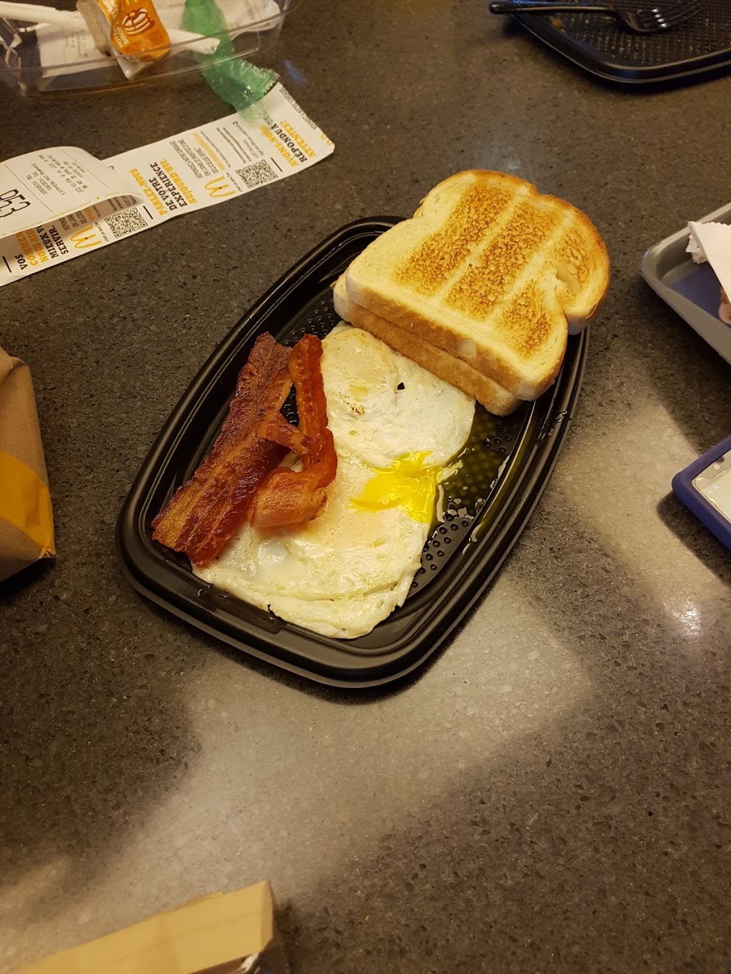 McDonalds | 400 Rue Couture, Sainte-Hélène-de-Bagot, QC J0H 1M0, Canada | Phone: (450) 791-2237