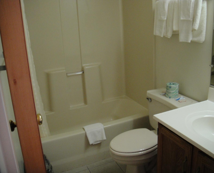 Budget Inn | 8255 Main St, Williamsville, NY 14221, USA | Phone: (716) 634-6622