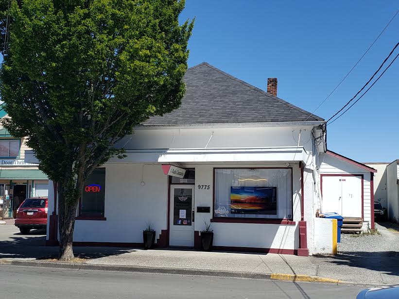 Buds Cannabis Sidney | 9775 Second St, Sidney, BC V8L 4P8, Canada | Phone: (778) 351-4201