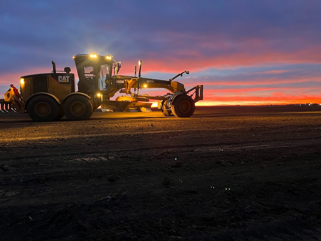 STX - Subterrain Excavating & Trucking Ltd. | Box 95, Range Rd 204, Iron Springs, AB T0K 1G0, Canada | Phone: (403) 795-4770