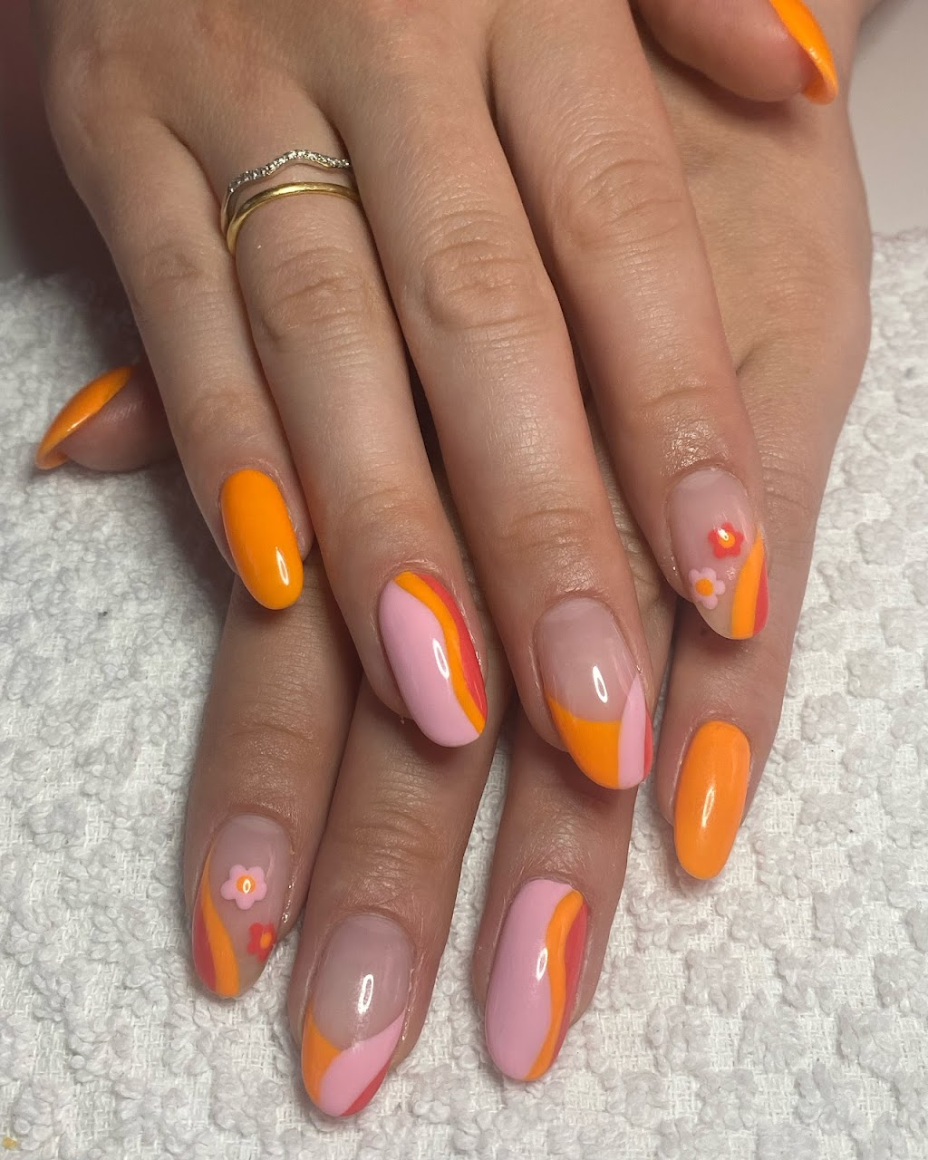 Nails with Lo | 41340 Government Rd, Brackendale, BC V0N 1H0, Canada | Phone: (604) 849-1682