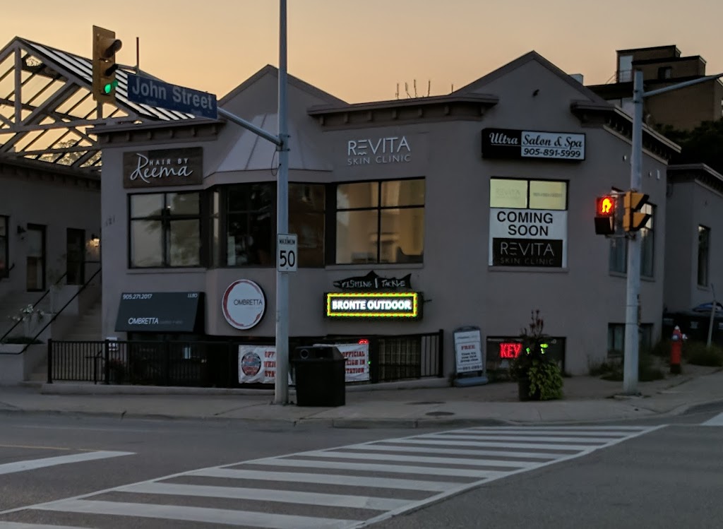 Bronte Outdoor | 121 Lakeshore Rd W, Mississauga, ON L5H 1E9, Canada | Phone: (905) 271-8100